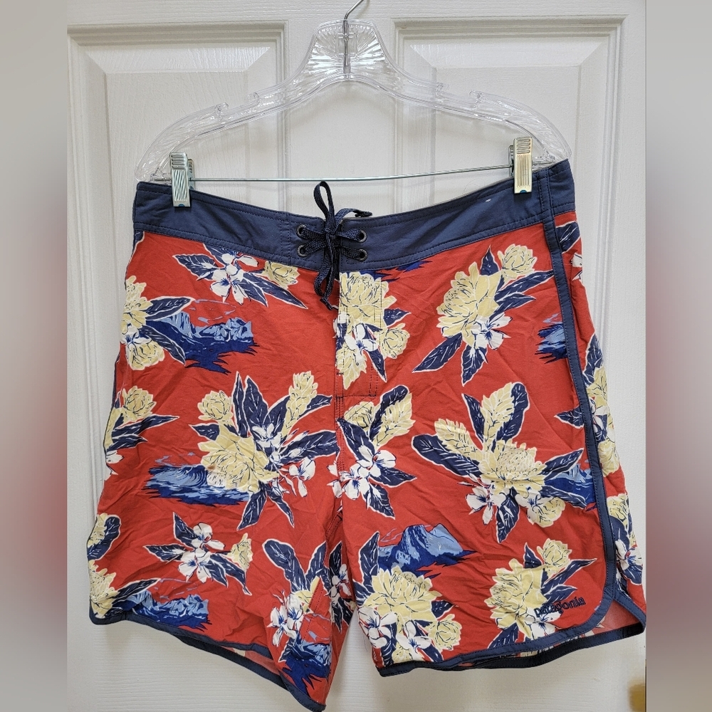 Patagonia Men's Scallop Hem Stretch Wavefarer Board Shorts Size 34